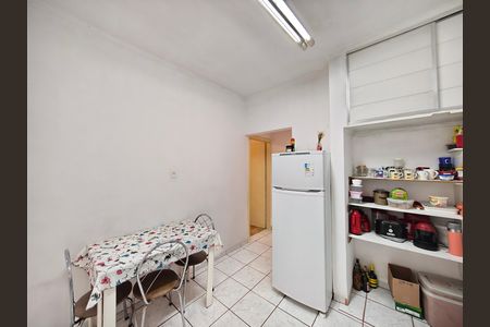 Casa à venda com 100m², 2 quartos e 2 vagas Casa à venda com 100m², 2 quartos e 2 vagasCozinha