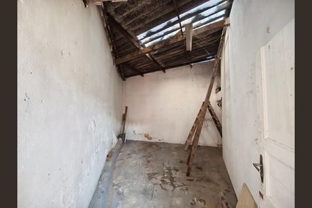 Casa à venda com 100m², 2 quartos e 2 vagas Casa à venda com 100m², 2 quartos e 2 vagasQuarto de serviço