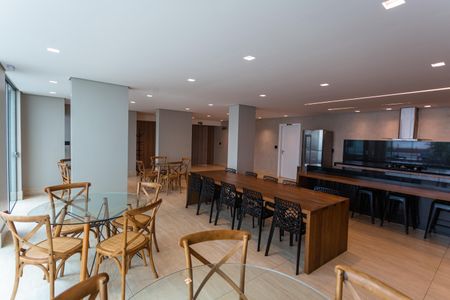 Apartamento para alugar com 125m², 2 quartos e 3 vagas Apartamento para alugar com 125m², 2 quartos e 3 vagasÁrea comum - Salão de festas