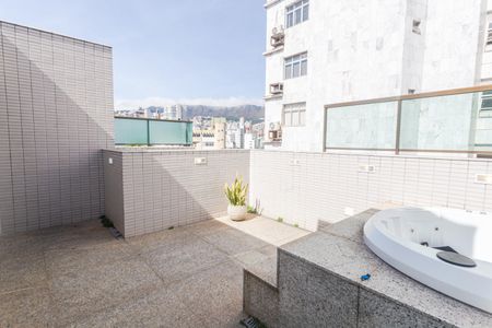 Apartamento para alugar com 125m², 2 quartos e 3 vagas Apartamento para alugar com 125m², 2 quartos e 3 vagasCobertura
