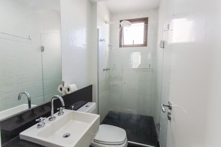 Apartamento para alugar com 125m², 2 quartos e 3 vagas Apartamento para alugar com 125m², 2 quartos e 3 vagasBanheiro da Suíte