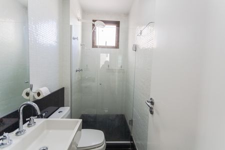 Apartamento para alugar com 125m², 2 quartos e 3 vagas Apartamento para alugar com 125m², 2 quartos e 3 vagasBanheiro da Suíte