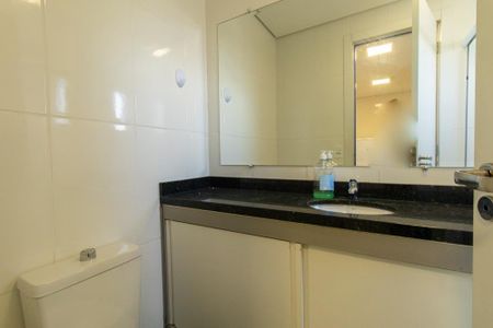 Apartamento para alugar com 28m², 1 quarto e 1 vaga Apartamento para alugar com 28m², 1 quarto e 1 vagaBanheiro Social