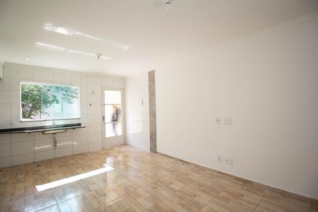 Sala de casa para alugar com 1 quarto, 98m² em Vila Jaguari, São Paulo