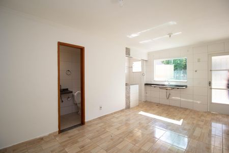 Sala de casa para alugar com 1 quarto, 98m² em Vila Jaguari, São Paulo