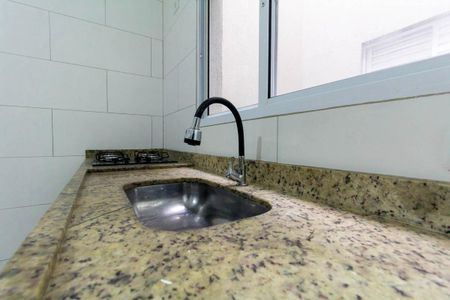 Sala e Cozinha de apartamento para alugar com 1 quarto, 28m² em Cidade Antônio Estêvão de Carvalho, São Paulo