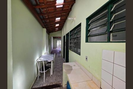 Casa à venda com 110m², 2 quartos e 2 vagas