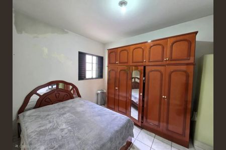 Casa à venda com 110m², 2 quartos e 2 vagas