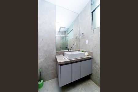 Apartamento à venda com 100m², 3 quartos e 1 vaga Apartamento à venda com 100m², 3 quartos e 1 vagaBanheiro Social