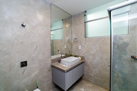 Apartamento à venda com 100m², 3 quartos e 1 vaga Apartamento à venda com 100m², 3 quartos e 1 vagaBanheiro Social