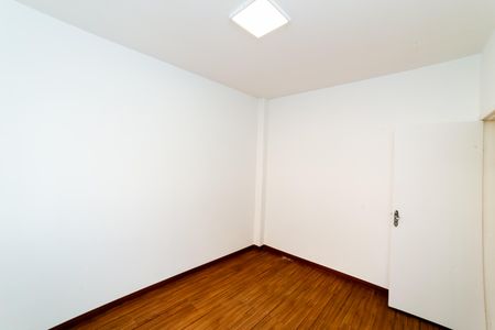 Apartamento à venda com 100m², 3 quartos e 1 vaga Apartamento à venda com 100m², 3 quartos e 1 vagaQuarto 2