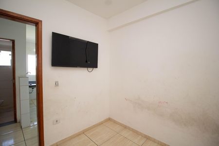 Quarto 1 de casa para alugar com 2 quartos, 100m² em Vila Jaguari, São Paulo