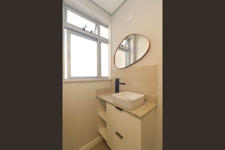 Apartamento à venda com 86m², 2 quartos e 2 vagas Apartamento à venda com 86m², 2 quartos e 2 vagasBanheiro