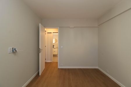 Apartamento à venda com 86m², 2 quartos e 2 vagas Apartamento à venda com 86m², 2 quartos e 2 vagasQuarto
