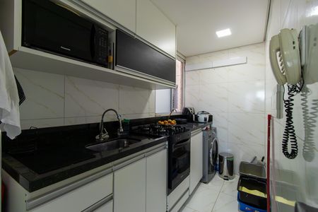 Cozinha - Armários de apartamento para alugar com 2 quartos, 38m² em Jardim Petropolis, Cotia