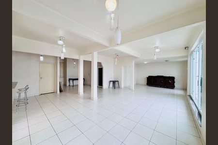Apartamento para alugar com 90m², 2 quartos e 1 vaga