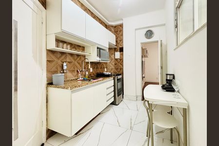 Apartamento para alugar com 90m², 2 quartos e 1 vaga