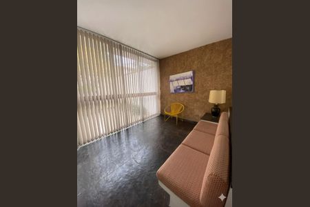 Foto 04 de casa para alugar com 4 quartos, 387m² em Alto de Pinheiros, São Paulo