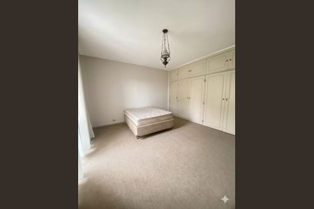 Foto 05 de casa para alugar com 4 quartos, 387m² em Alto de Pinheiros, São Paulo