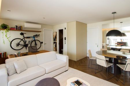 Apartamento à venda com 1 quarto, 62m² em Campo Belo, São Paulo