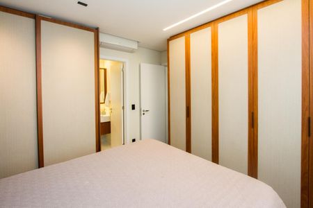 Apartamento à venda com 62m², 1 quarto e 1 vaga