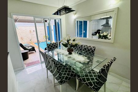 Casa à venda com 162m², 3 quartos e 2 vagas
