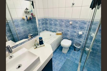 Casa à venda com 162m², 3 quartos e 2 vagas