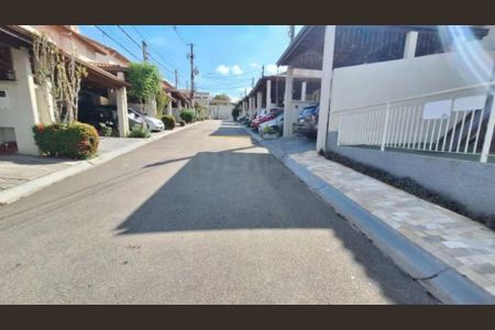 Casa à venda com 71m², 2 quartos e 2 vagas