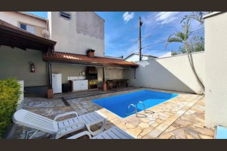 Casa à venda com 71m², 2 quartos e 2 vagas