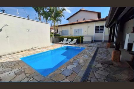 Casa à venda com 71m², 2 quartos e 2 vagas