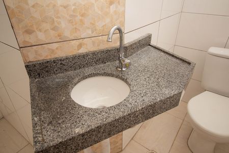 Banheiro de casa para alugar com 1 quarto, 49m² em Vila Jaguari, São Paulo