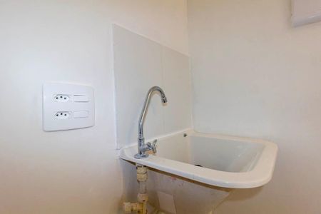 Apartamento para alugar com 33m², 2 quartos e sem vaga Apartamento para alugar com 33m², 2 quartos e sem vagaCozinha e Área de Serviço