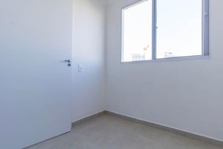 Quarto 2 de apartamento para alugar com 2 quartos, 33m² em Vila Silvia, São Paulo