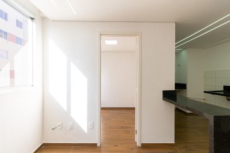 Sala de apartamento para alugar com 2 quartos, 35m² em Jardim Santa Adelia, São Paulo