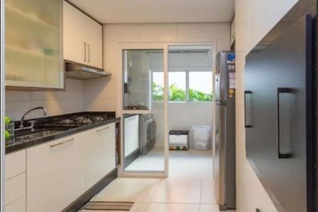 Cozinha de apartamento para alugar com 3 quartos, 128m² em Vila Jardim, Porto Alegre