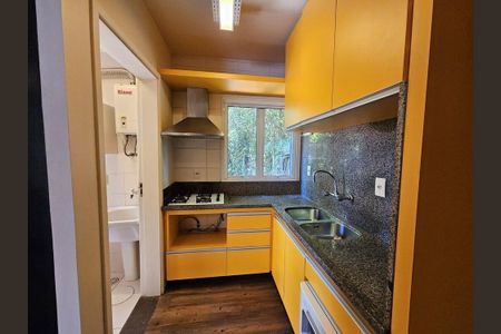 Cozinha de casa de condomínio para alugar com 3 quartos, 127m² em Mário Quintana, Porto Alegre