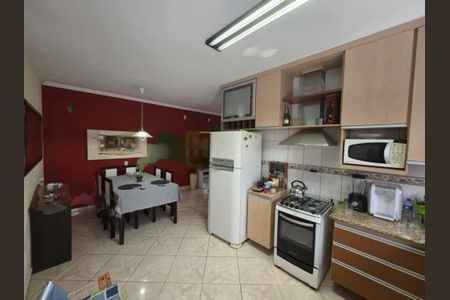 Casa à venda com 138m², 2 quartos e 2 vagas