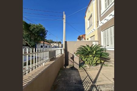 Casa à venda com 151m², 2 quartos e 5 vagas