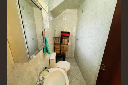 Casa à venda com 184m², 3 quartos e 2 vagas