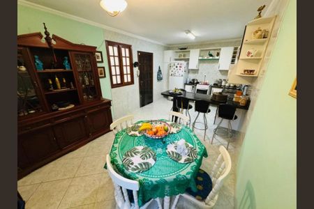 Casa à venda com 184m², 3 quartos e 2 vagas
