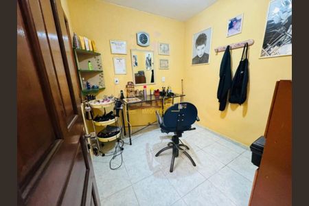 Casa à venda com 184m², 3 quartos e 2 vagas