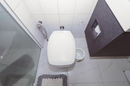 Apartamento à venda com 153m², 4 quartos e 2 vagas Apartamento à venda com 153m², 4 quartos e 2 vagasBanheiro da Suíte