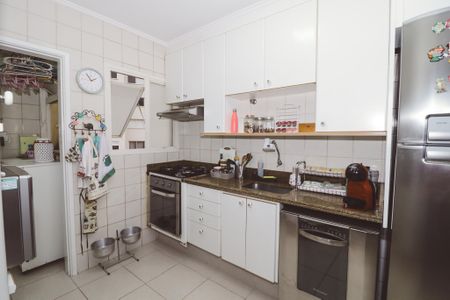 Apartamento à venda com 153m², 4 quartos e 2 vagas Apartamento à venda com 153m², 4 quartos e 2 vagasCozinha