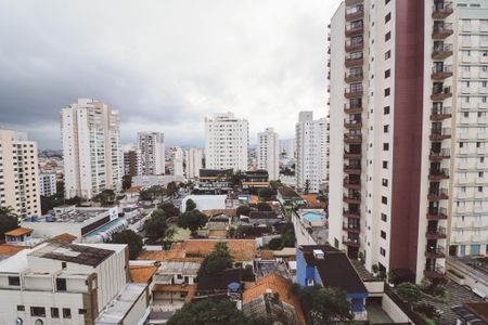 Apartamento à venda com 153m², 4 quartos e 2 vagas Apartamento à venda com 153m², 4 quartos e 2 vagasVista do Quarto 2