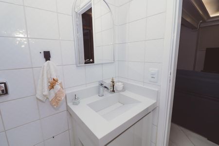 Apartamento à venda com 153m², 4 quartos e 2 vagas Apartamento à venda com 153m², 4 quartos e 2 vagasLavabo