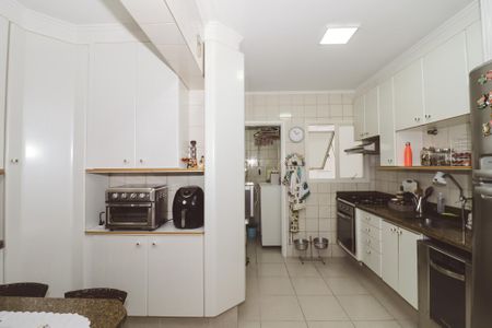 Apartamento à venda com 153m², 4 quartos e 2 vagas Apartamento à venda com 153m², 4 quartos e 2 vagasCozinha