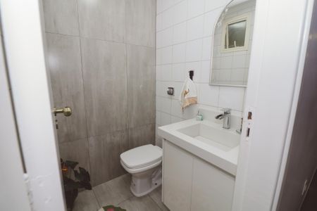 Apartamento à venda com 153m², 4 quartos e 2 vagas Apartamento à venda com 153m², 4 quartos e 2 vagasLavabo