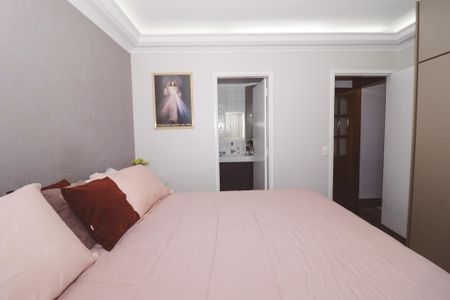 Apartamento à venda com 153m², 4 quartos e 2 vagas Apartamento à venda com 153m², 4 quartos e 2 vagasQuarto Suíte