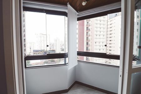 Apartamento à venda com 153m², 4 quartos e 2 vagas Apartamento à venda com 153m², 4 quartos e 2 vagasVaranda da Sala