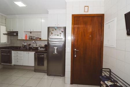 Apartamento à venda com 153m², 4 quartos e 2 vagas Apartamento à venda com 153m², 4 quartos e 2 vagasCozinha